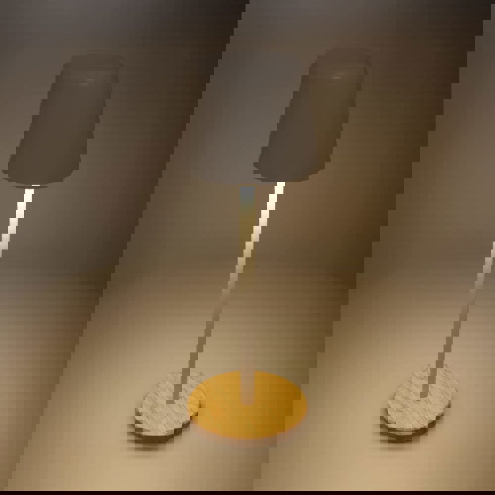 Solis Dimmbare Tischlampe mit Bambusfuß