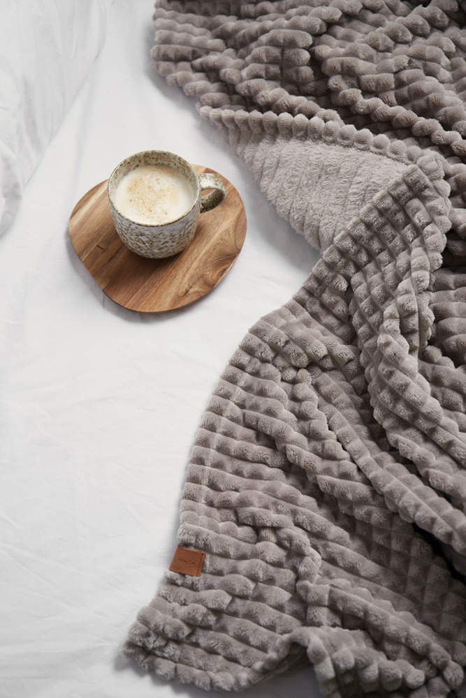 VINGA Branson Decke aus GRS recyceltem PET