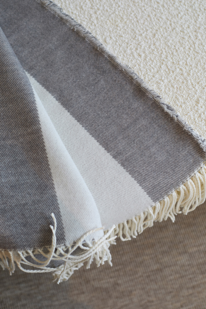 VINGA Tella Aware™ Polylana® Decke