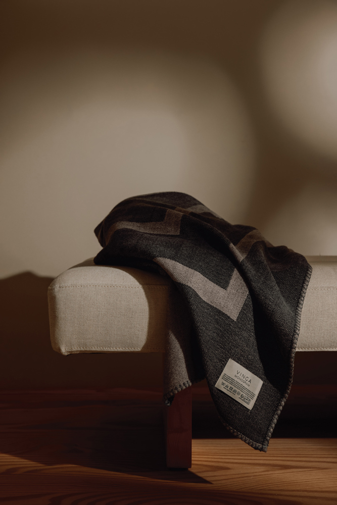 VINGA Monogram GRS Decke