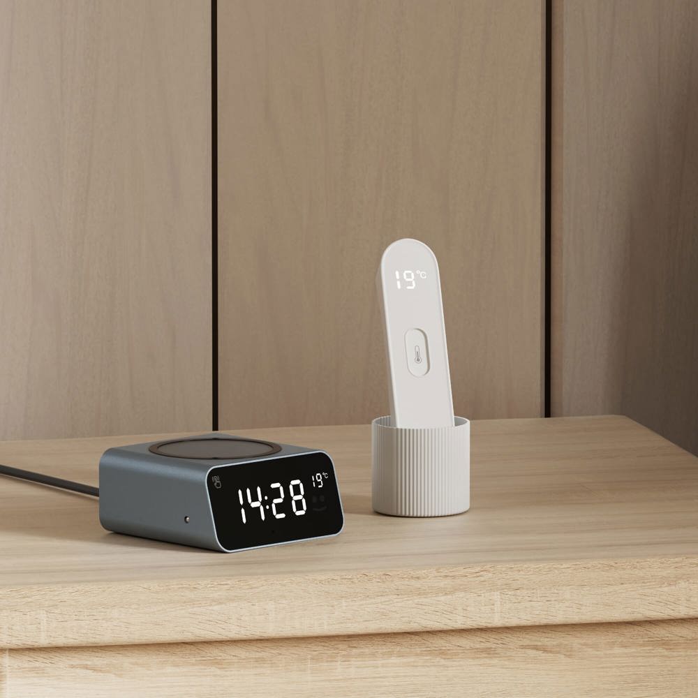 Xoopar Reddi Charge PD Uhr mit kabelloses Ladegerät