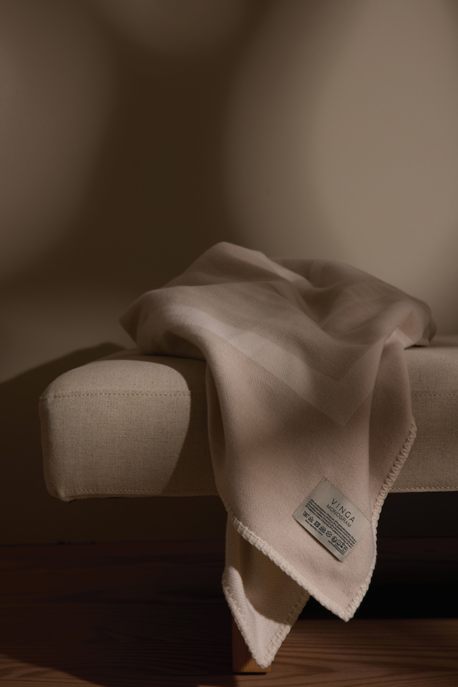 VINGA Monogram GRS Decke