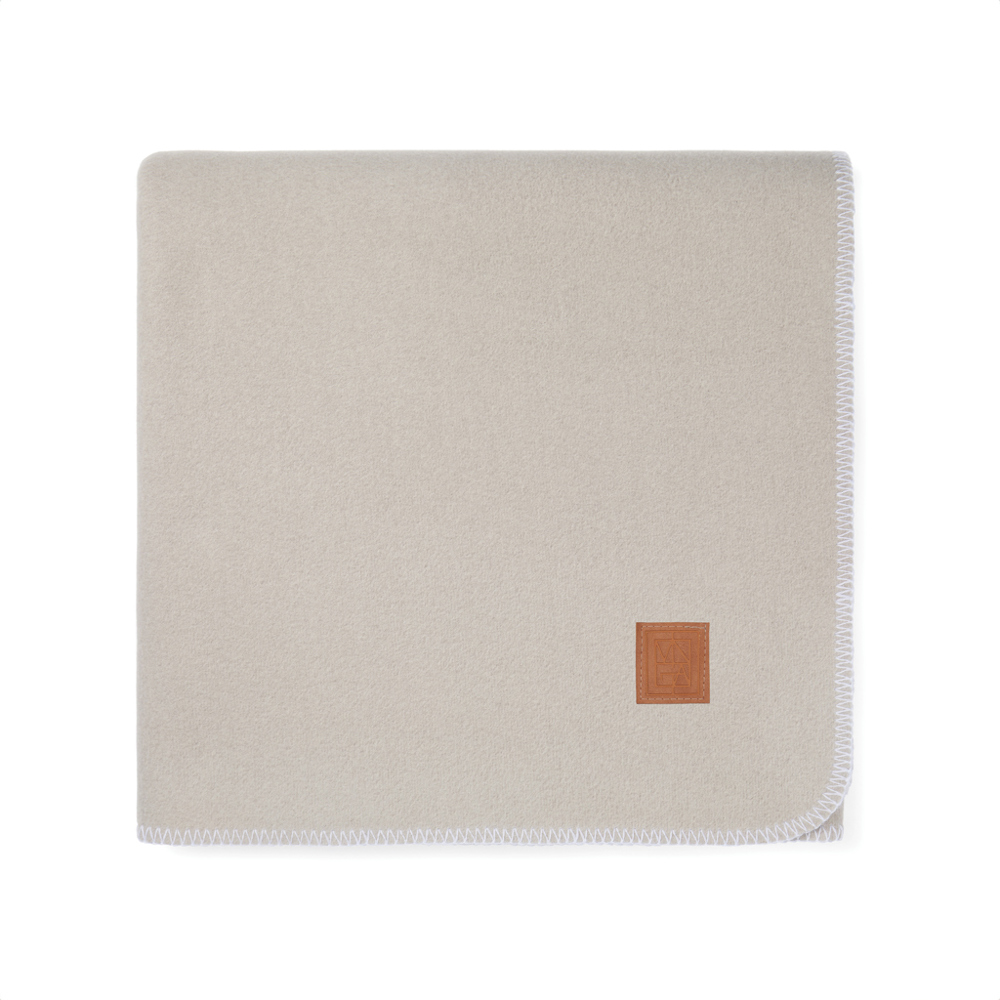 VINGA Moulton Decke aus GRS rPET - beige, feather grey (± PMS beige/ ± PMS 15-1305 TPG)